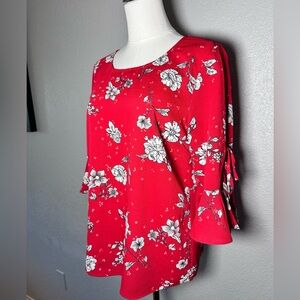NWOT Skies are Blue Red Floral Blouse